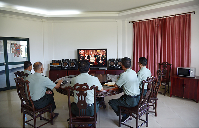 1625131488791709.jpg 柬埔寨3811項(xiàng)目與中國人民解放軍第十二批援柬專家組小.jpg